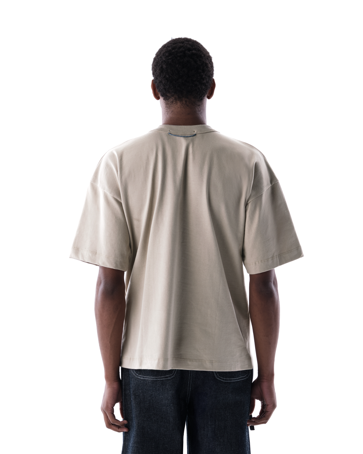 CAMISETA QC A CRIAÇÃO BOXY - BEGE CLARO