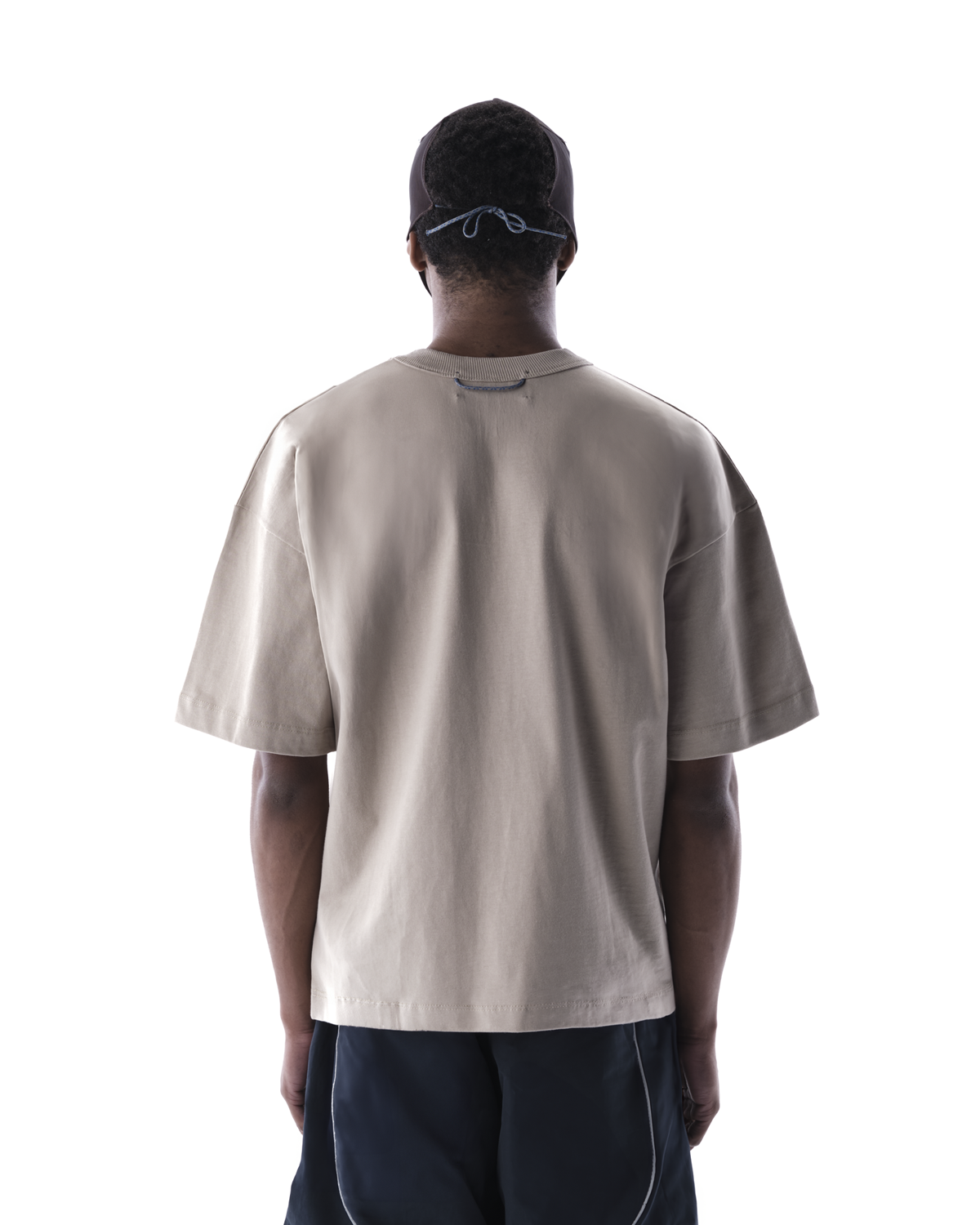 CAMISETA QC EX MACHINA BOXY - BEGE