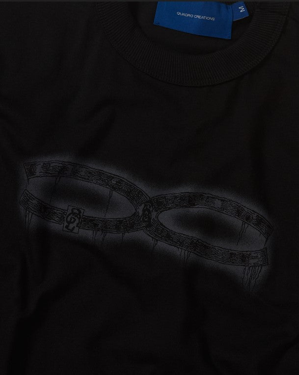 CAMISETA QC ARQUEÓLOGOS BOXY PRETO