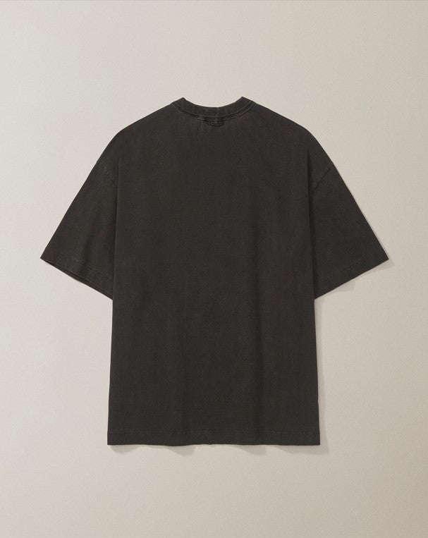 CAMISETA QC FORMIGAS BOXY STONED PRETO