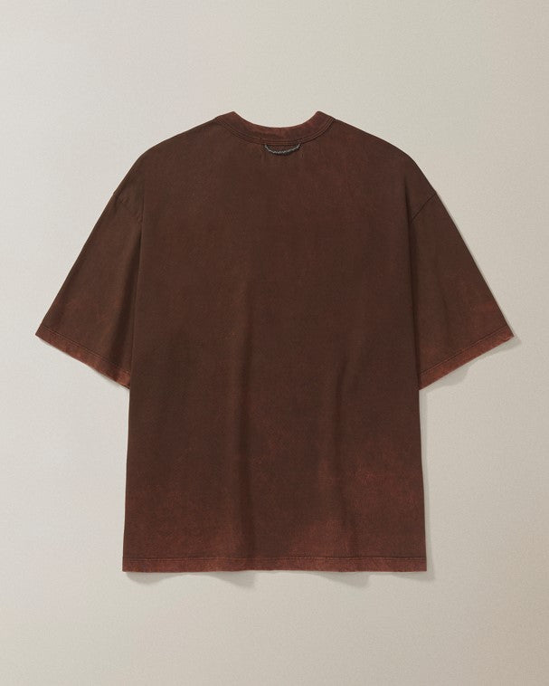 CAMISETA QC PARTÍCULAS BOXY STONED MARROM