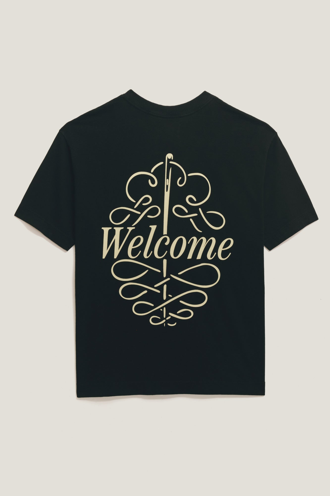 T-Shirt Regular Fit Needlework - Preta