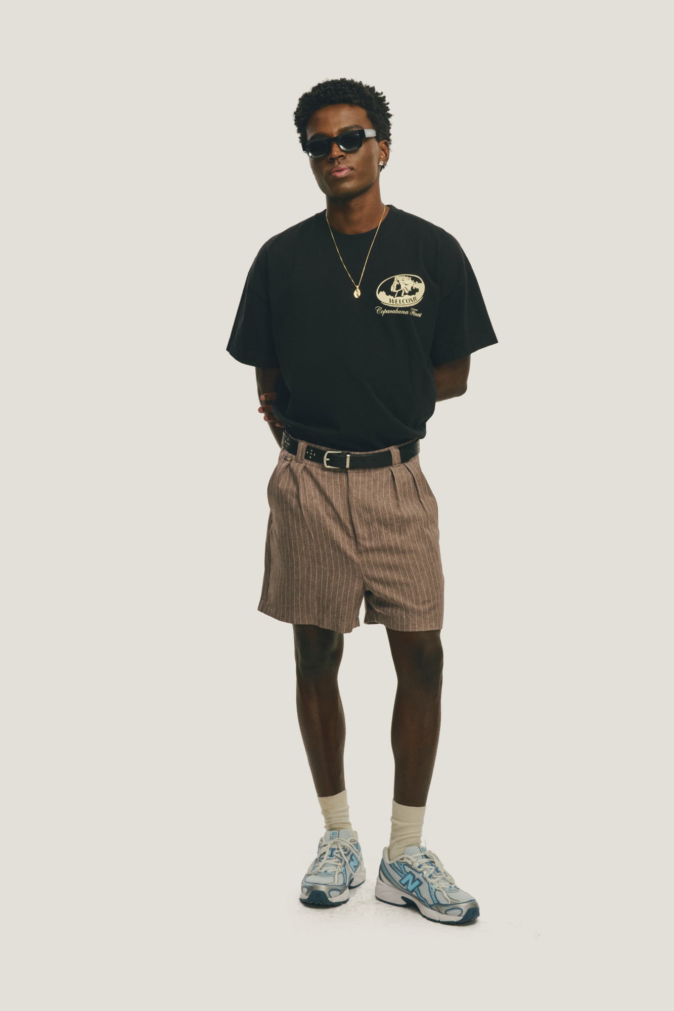 Bermuda Alfaiataria Dupla Prega - Risca de Giz Marrom Tobacco