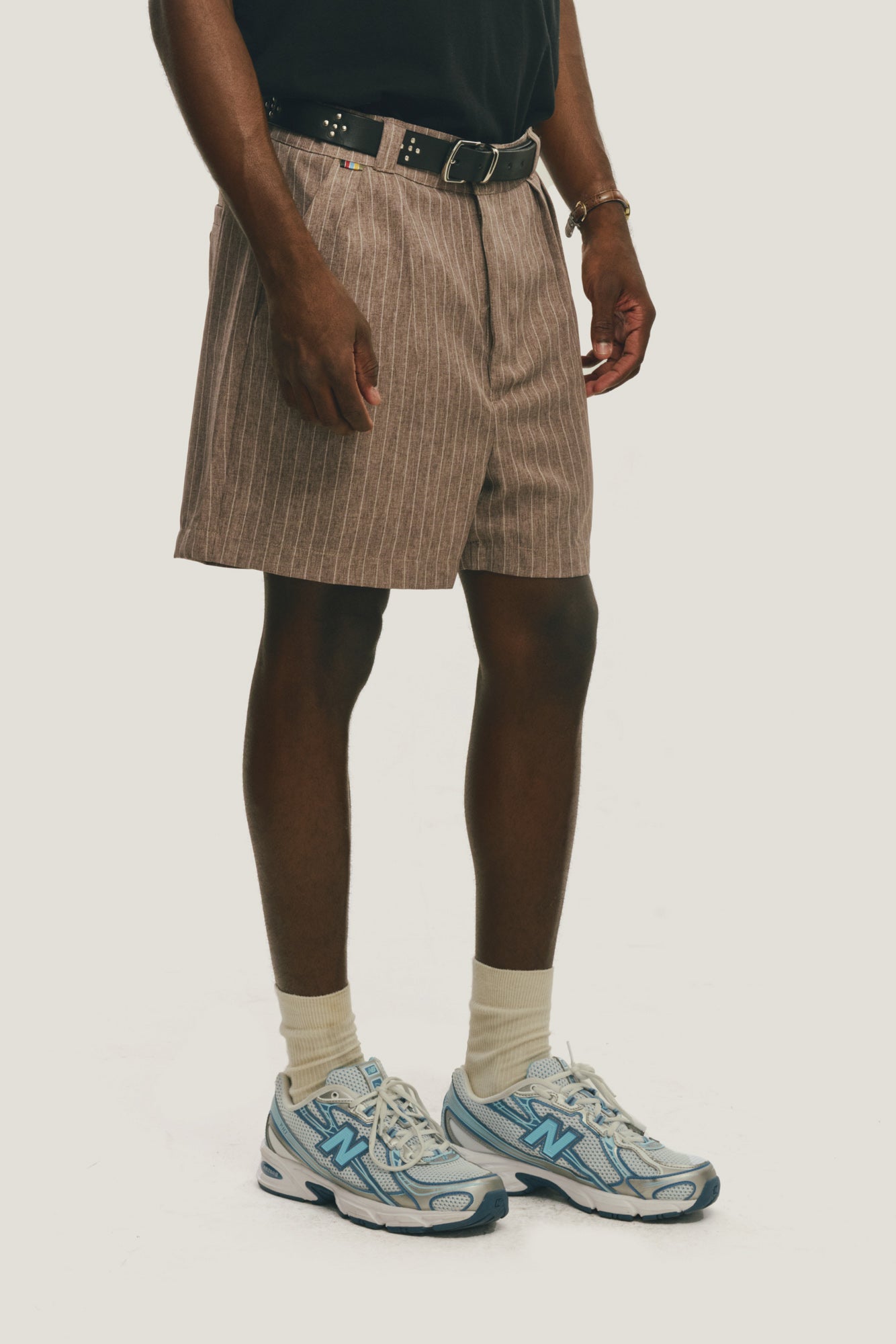 Bermuda Alfaiataria Dupla Prega - Risca de Giz Marrom Tobacco