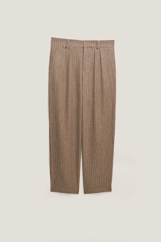 Calça Alfaiataria Dupla Prega Ampla - Risca de Giz Marrom Tobacco