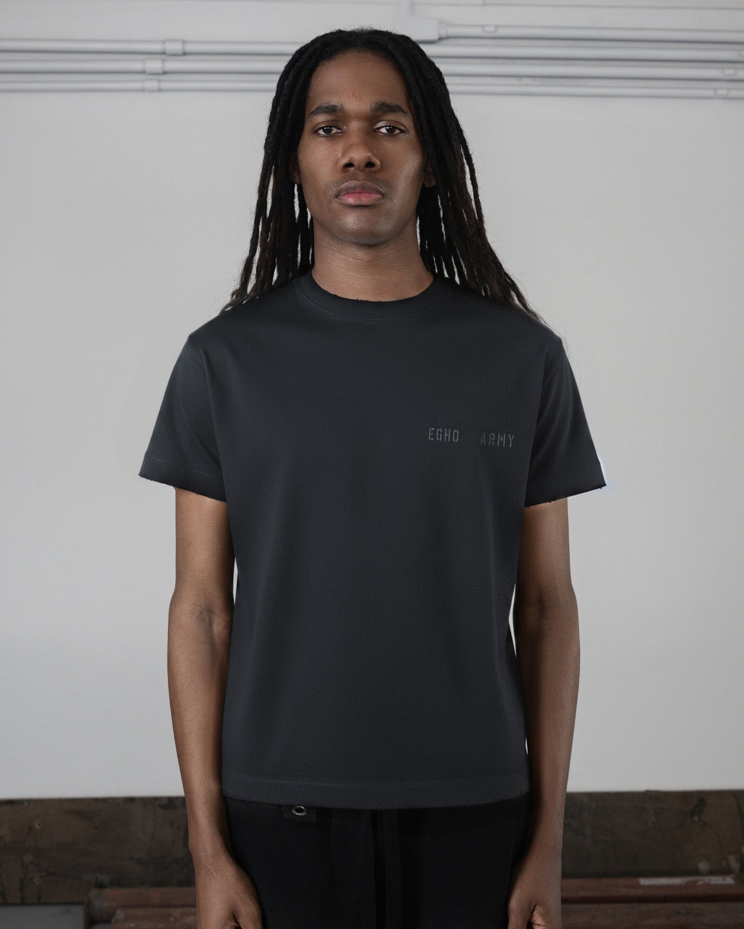 UNF - REGULAR TEE - CARBON