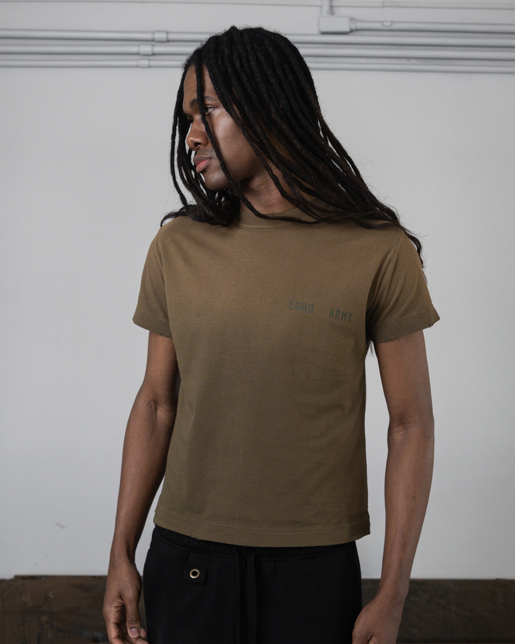 UNF - REGULAR TEE - OLIVE GREEN