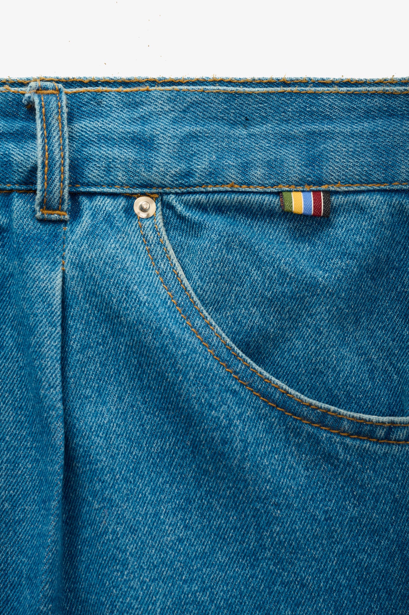 Calça Jeans Sunny com Prega Única - Azul Médio