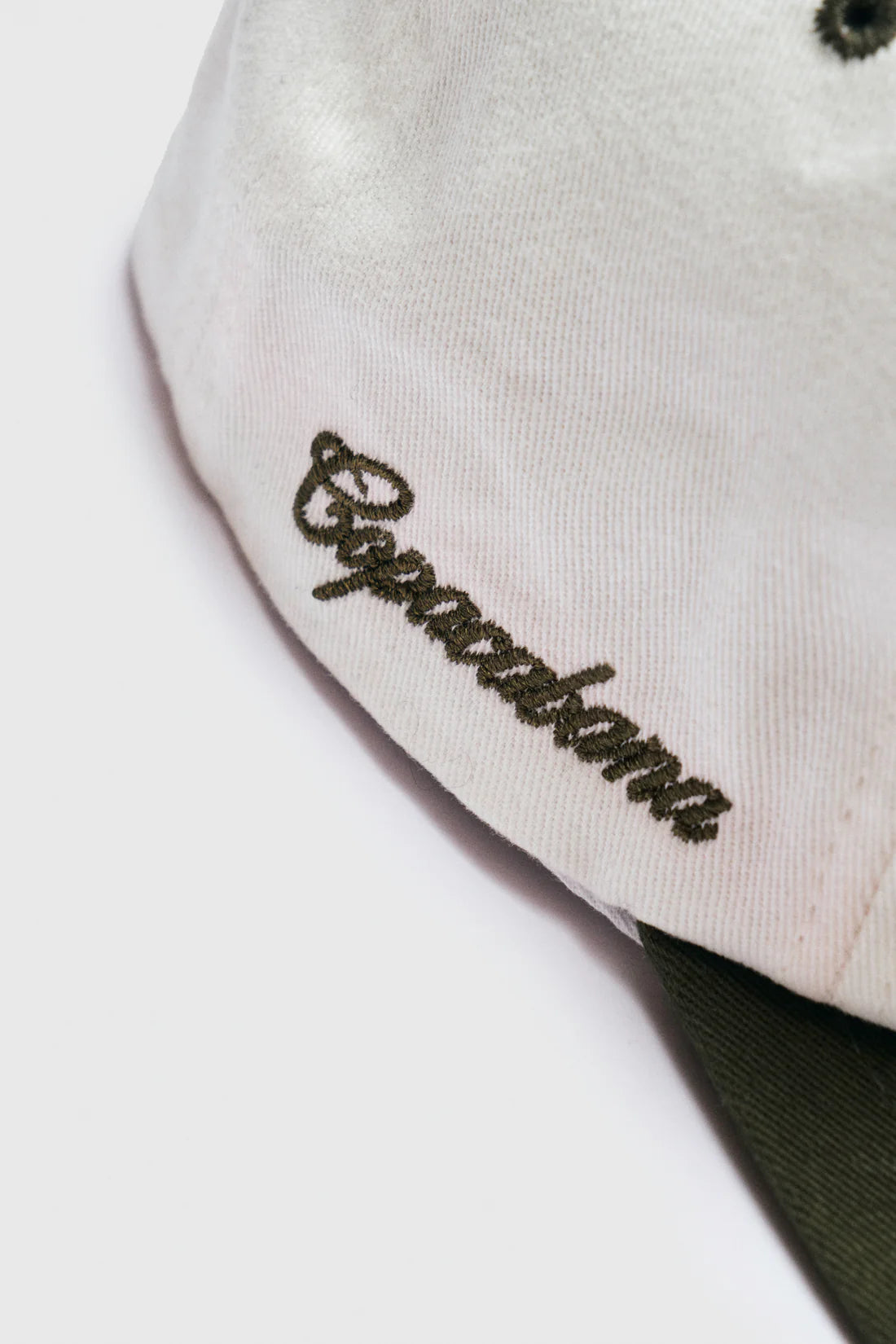 Boné Yankee - Off White e Verde